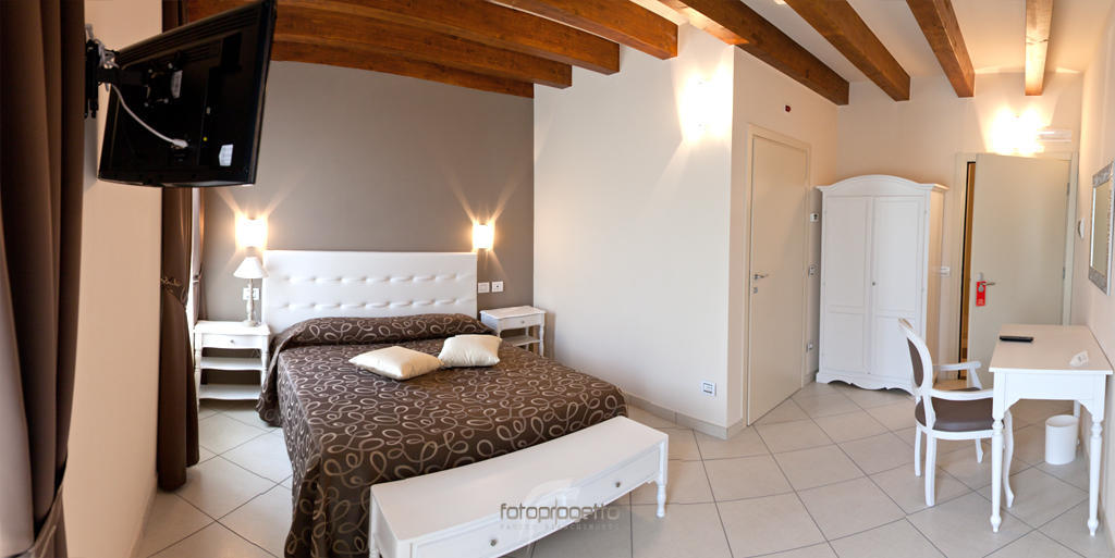 Albergo Roma Borgo Val di Taro Zimmer foto